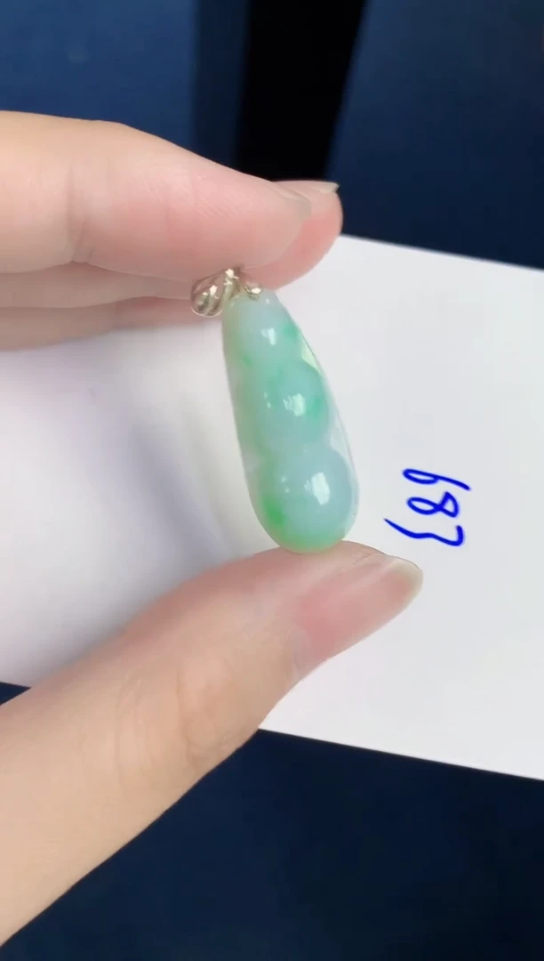 颈饰未镶嵌翡翠天然翡翠缅甸A货