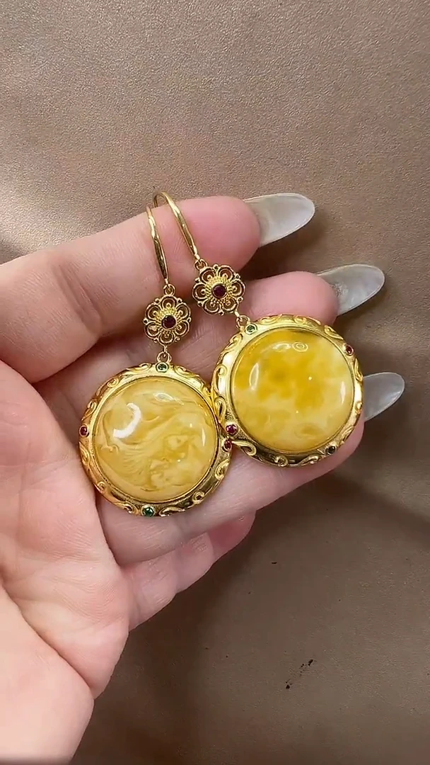 琥珀颈饰未镶嵌耳环