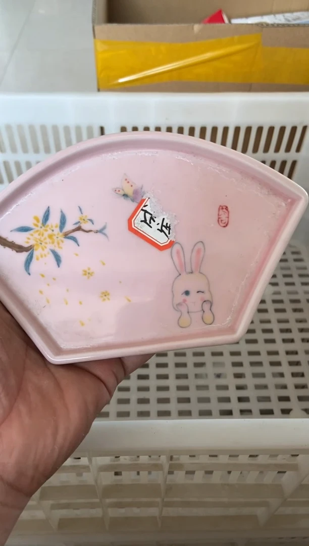 杯无运费险有瑕疵的摄影的产品有使用过的痕迹有点脏介意勿拍