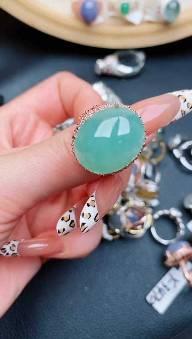 翡翠戒指未镶嵌一****^..