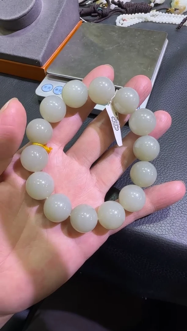 未镶嵌手串和田玉且末近矿高青白手串（产地直发）