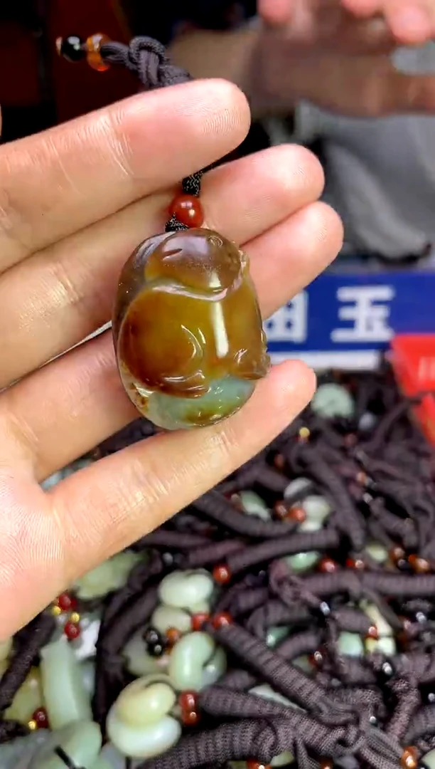 未镶嵌和田玉挂件1