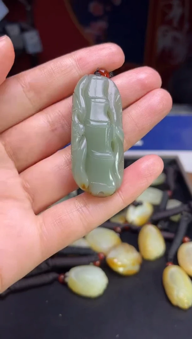 颈饰未镶嵌和田玉123