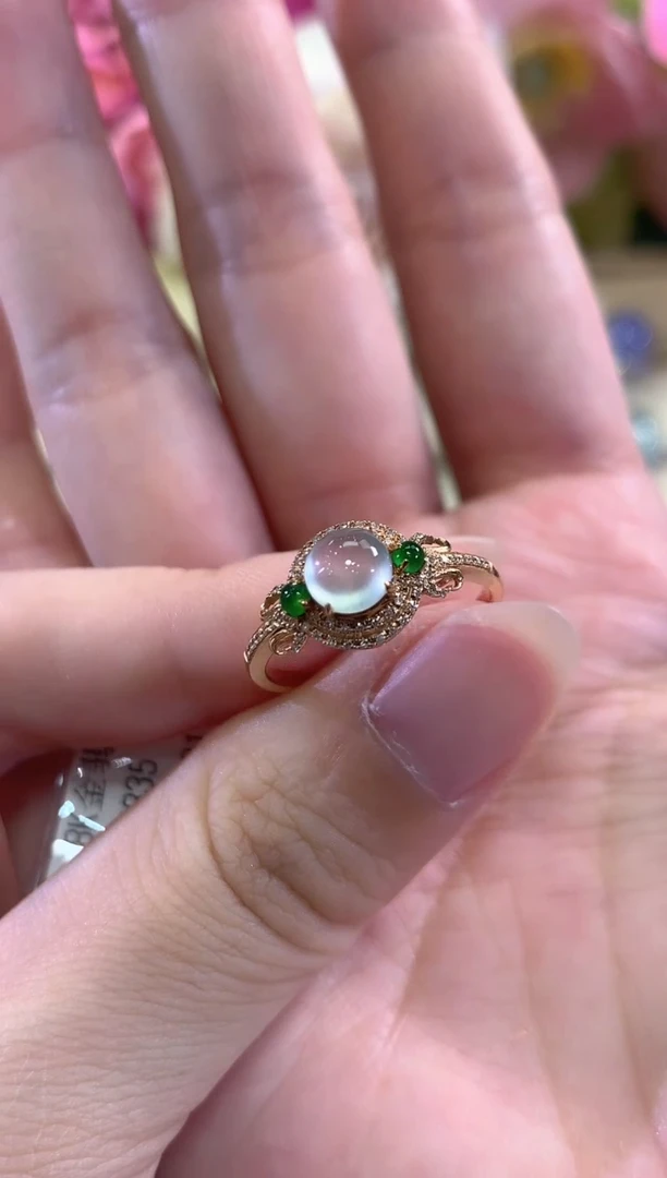 18K金镶嵌戒指翡翠b15