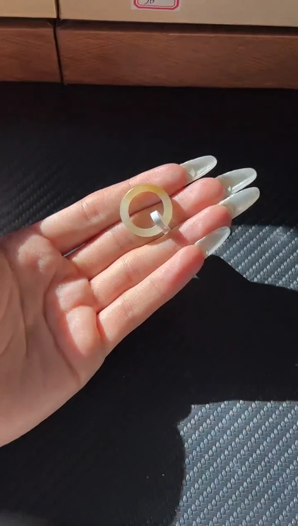 未镶嵌戒圈和田玉若羌微色差16戒圈