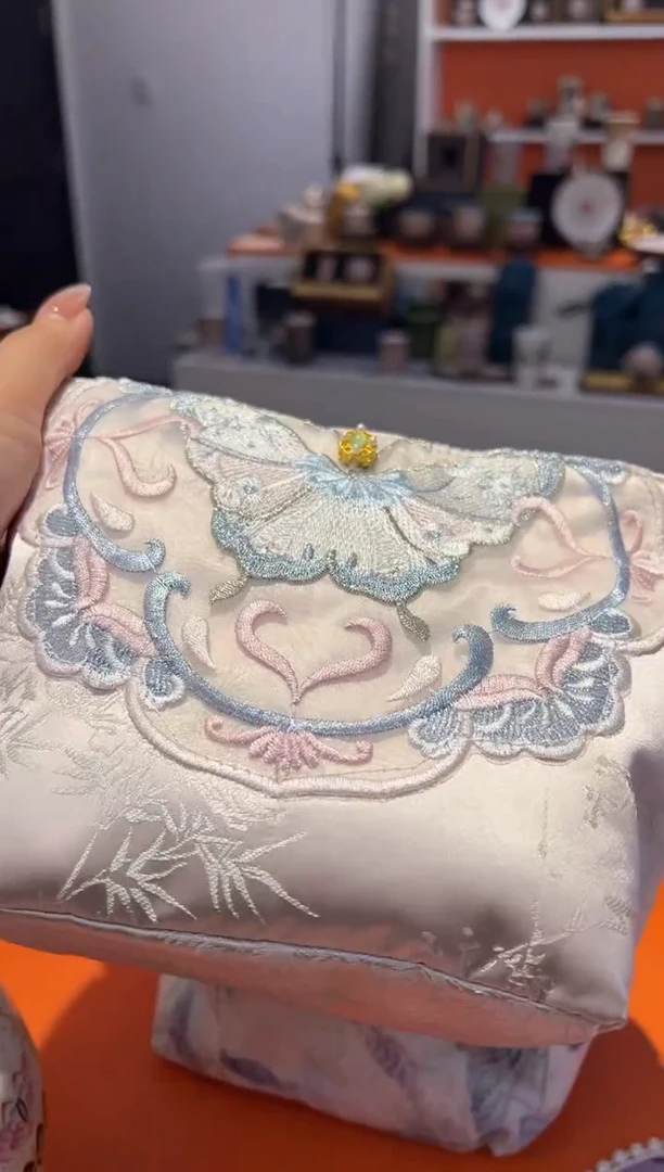 瓷片小乔闪购链接