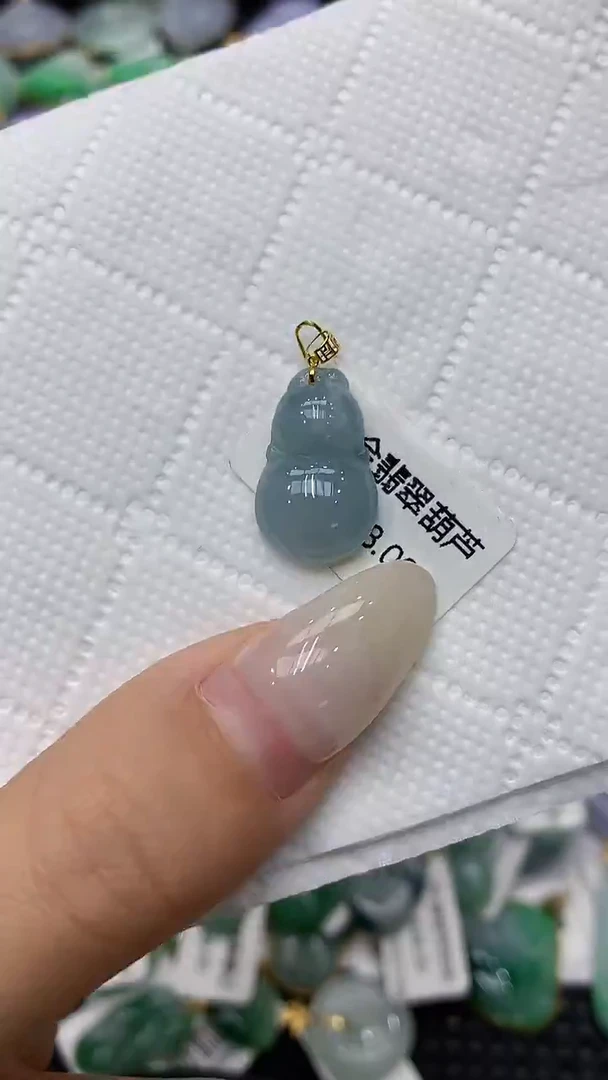 颈饰18K金镶嵌翡翠11111111111