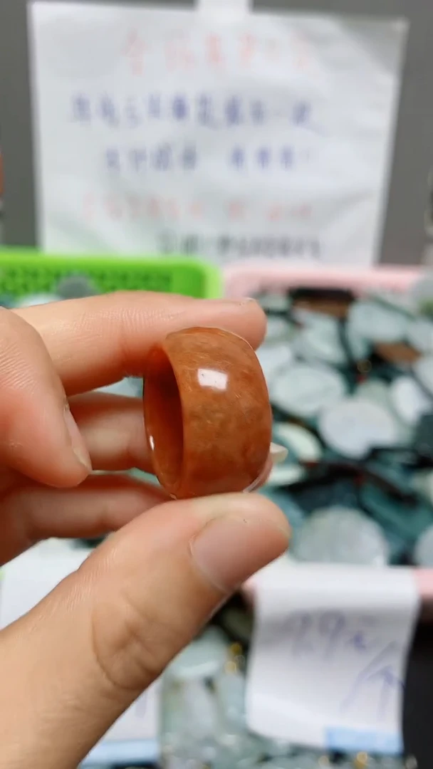 【闪购商品】翡翠颈饰未镶嵌天然翡翠A货