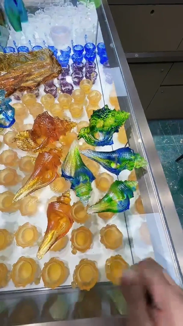 手工艺品琉璃明*?古法琉璃7个海螺 摆件