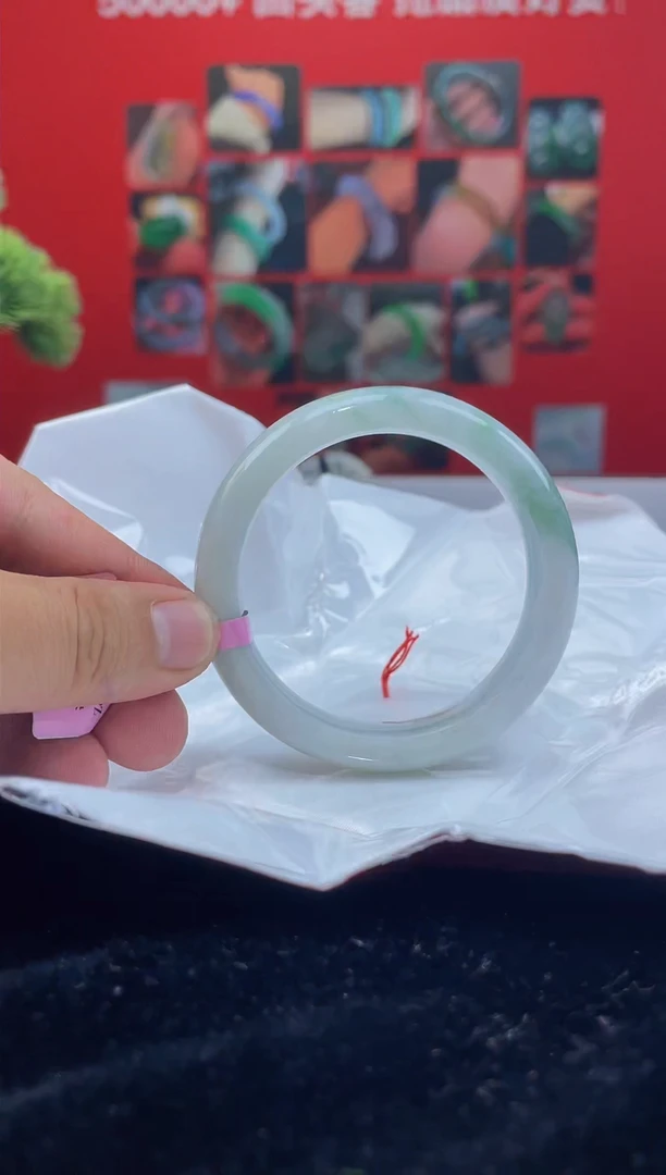 翡翠手镯未镶嵌手镯4