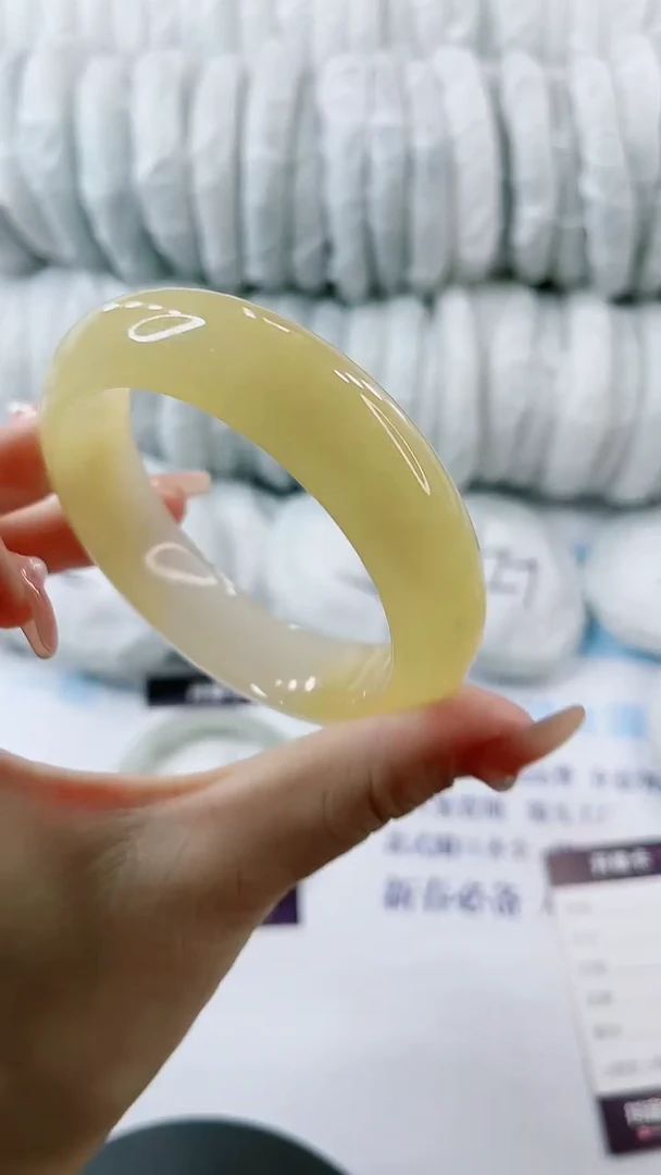 【闪购商品】石英质玉手镯未镶嵌0347156279-多样性发货