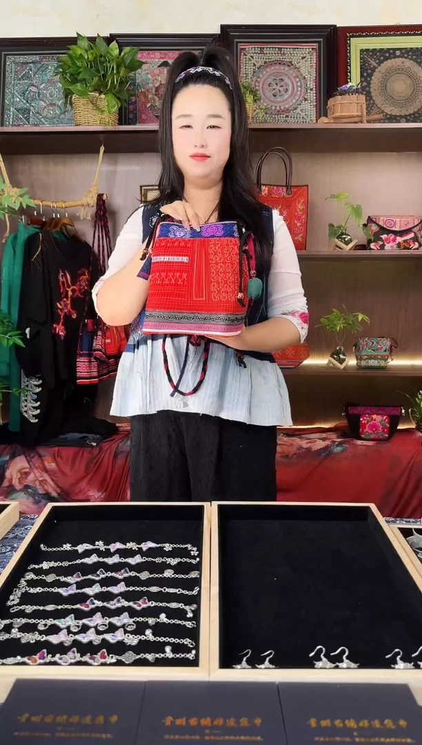 刺绣贵州苗绣非遗集市D8919