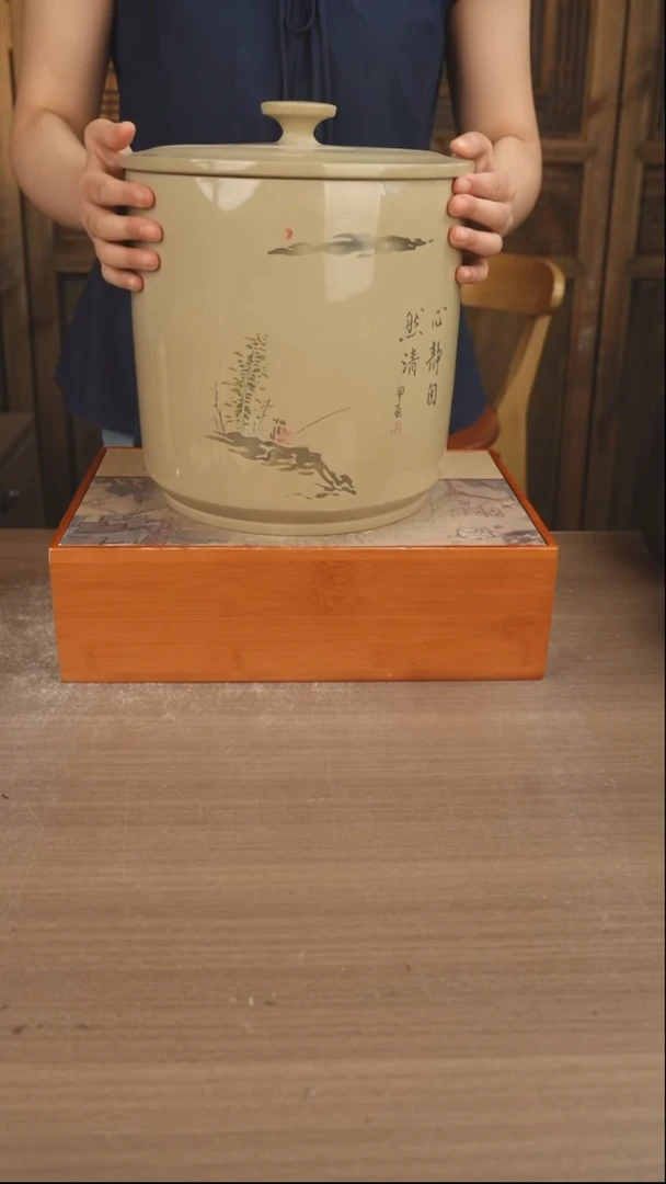 建水紫陶云南建水紫陶茶缸米缸