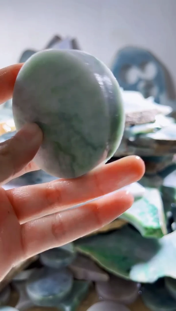 翡翠裸石缅甸翡翠A货柠6104