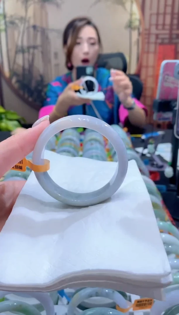 未镶嵌手镯翡翠000025845