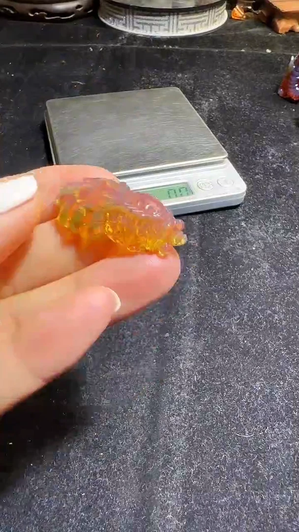 琥珀颈饰未镶嵌57