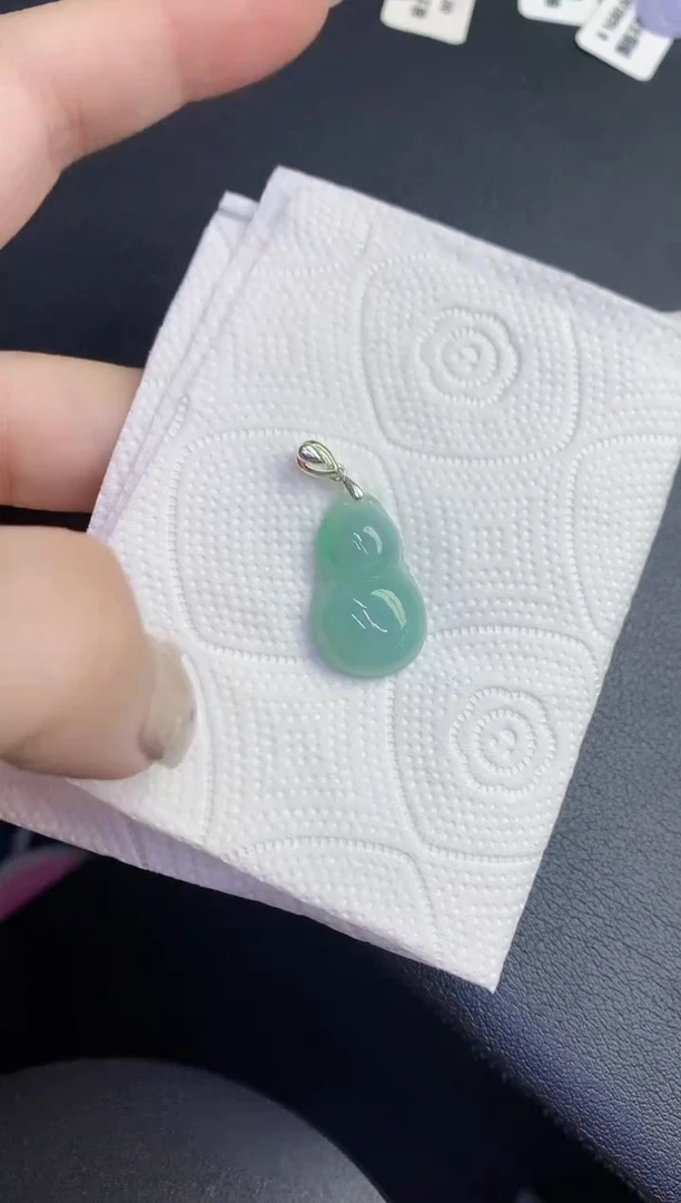 颈饰未镶嵌翡翠缅甸天然翡翠A货