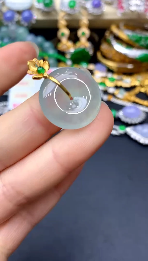 颈饰18K金镶嵌翡翠208 -中国好珍宝