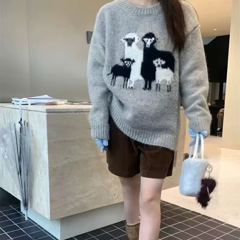 T2689 咩咩小羊 可爱圆领套头毛衣