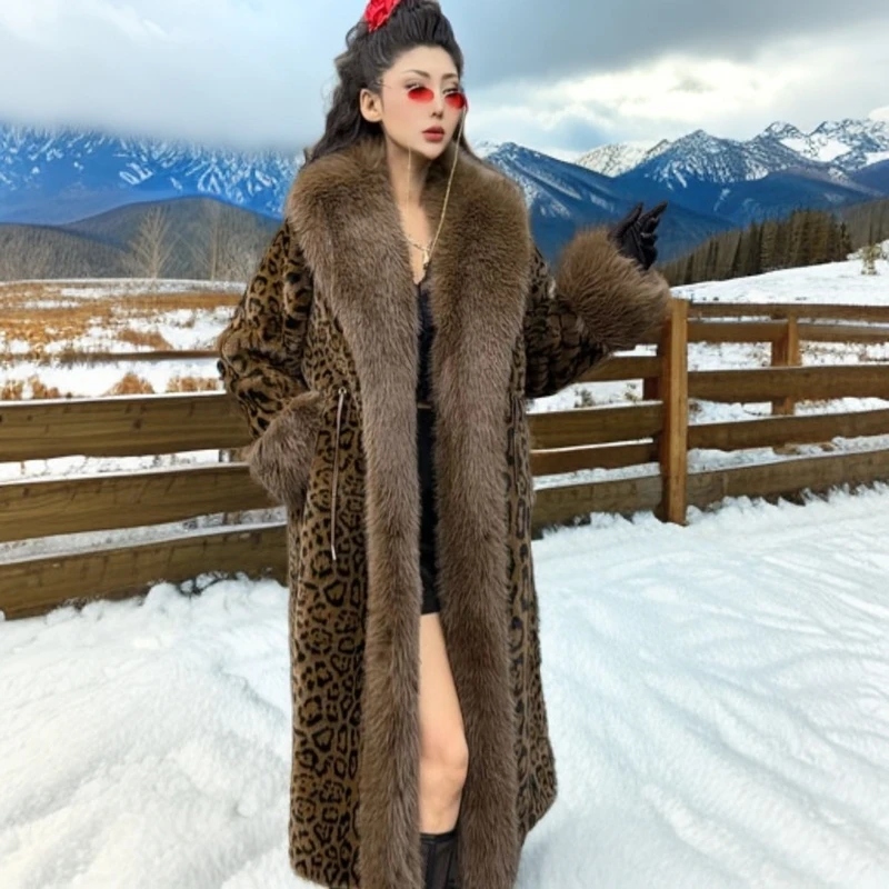 阿美拉女装高端服饰草草外套9015