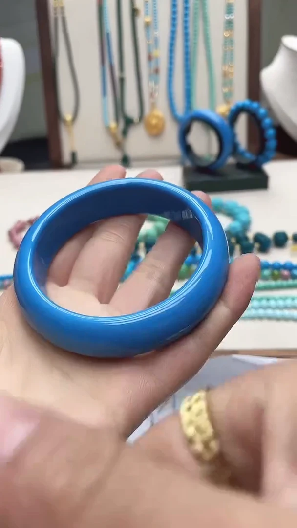 珍藏特色绿色高瓷