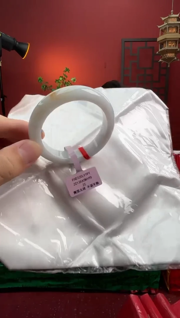 未镶嵌手镯翡翠翡翠手镯10