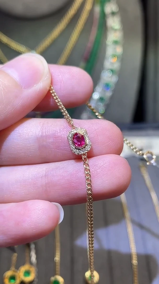 手链18K金镶嵌红宝石无烧0.55ct