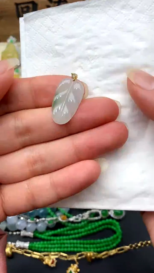 【闪购商品】翡翠颈饰18K金镶嵌60-中国好珍宝