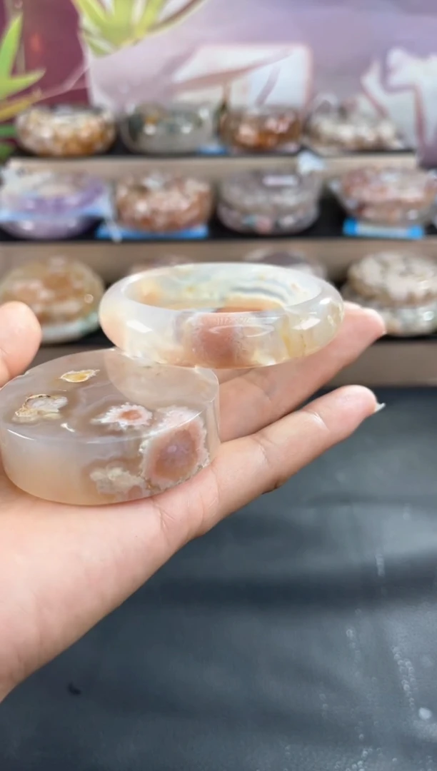 石英质玉手镯未镶嵌53