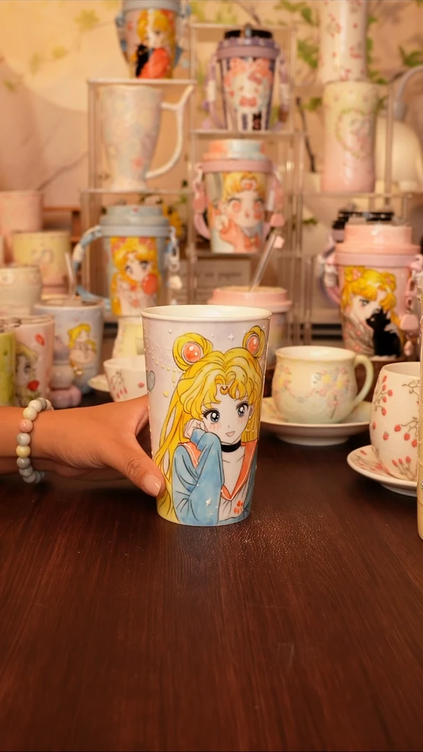 陶景德镇手绘的杯子