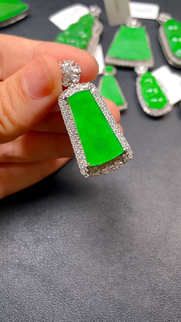 吊坠(不含链)银S925镶嵌翡翠吊坠