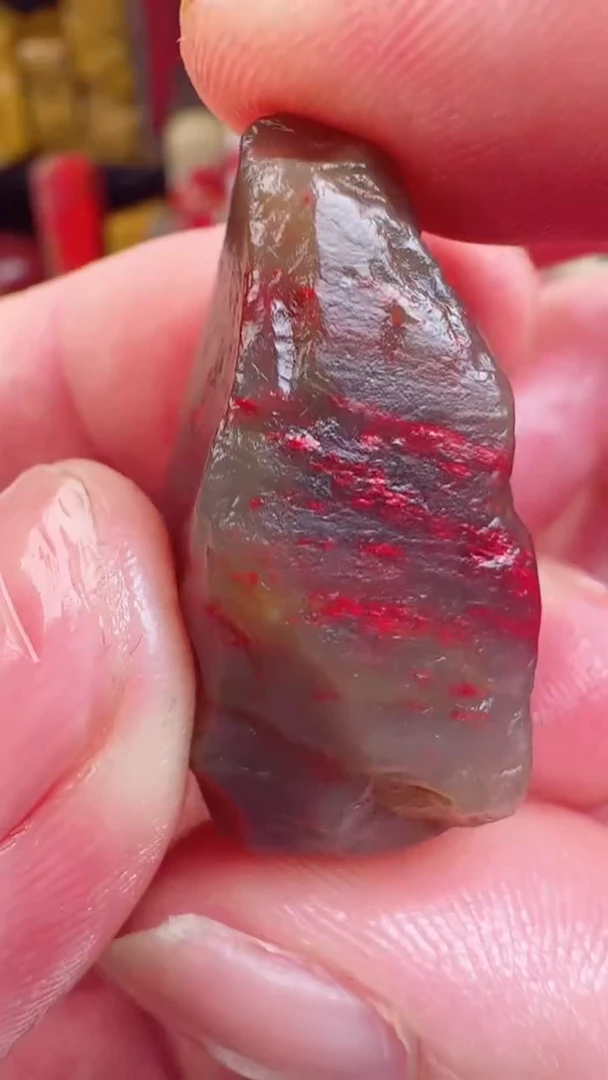 昌化鸡血石昌化田黄鸡血石