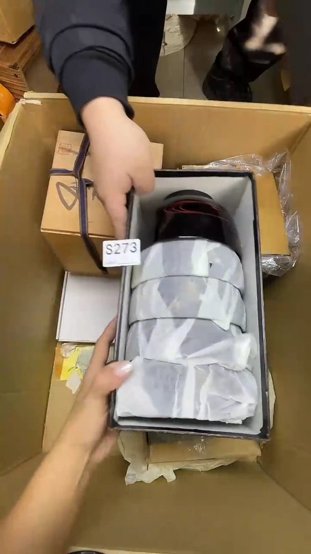 瓷片张**壹S273默认微瑕，谨慎参拍