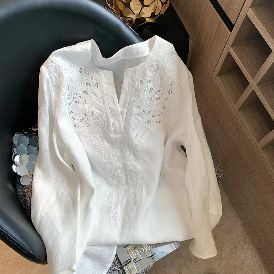 白色镂空刺绣亚麻衬衫女2025秋季新款老钱风简约气质针织镂空上衣
