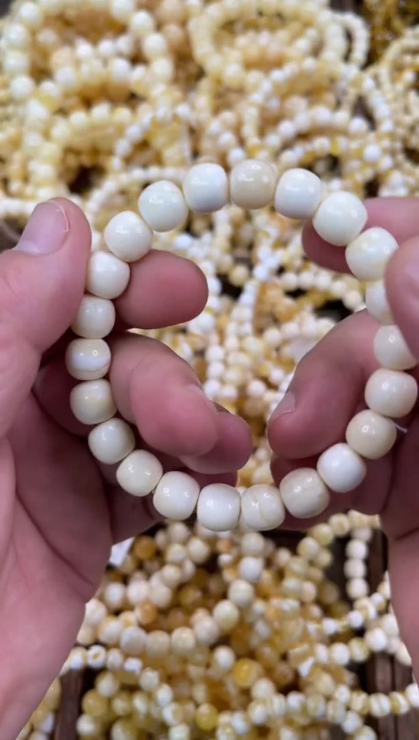 裸石琥珀未镶嵌A****nX7    10.5左右老型