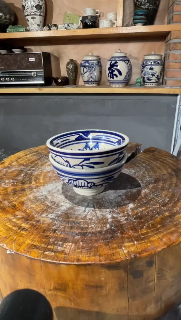 陶土米饭碗手绘青花碗12.5口径 高度6.5到手两只