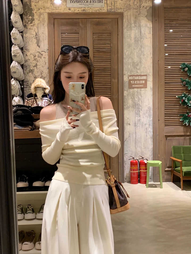 假两件针织一字肩上衣