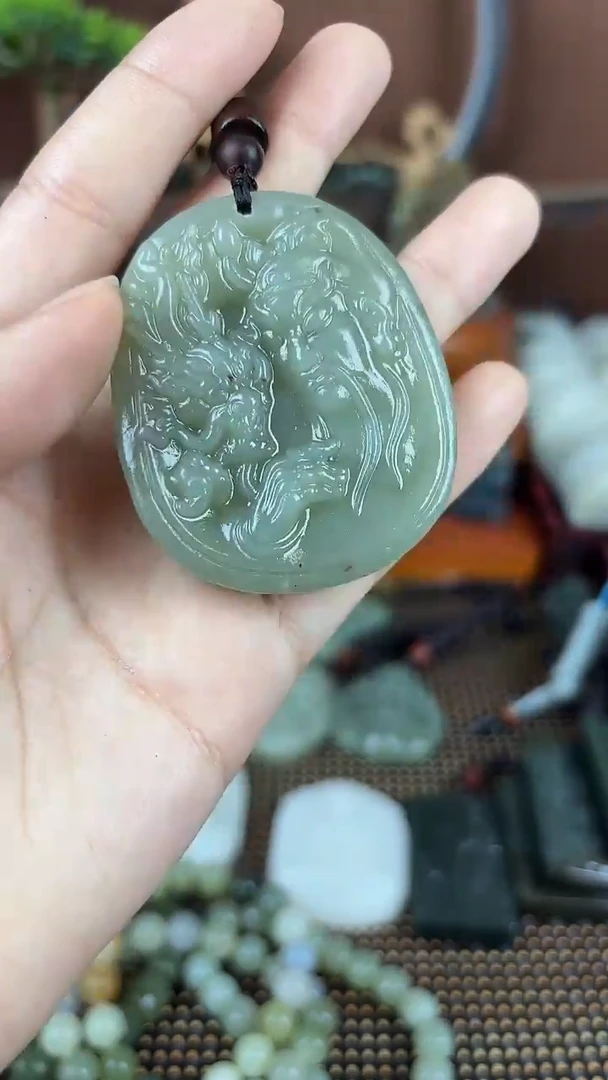 和田玉未镶嵌颈饰1