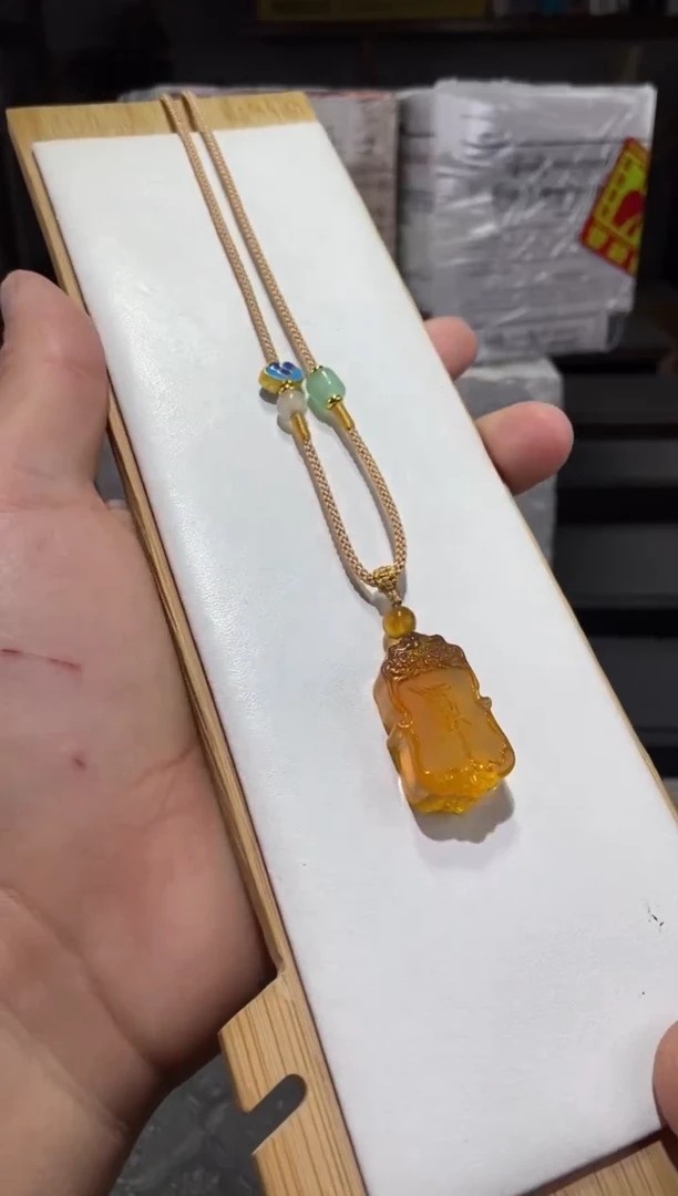 琥珀颈饰未镶嵌紫薇讳