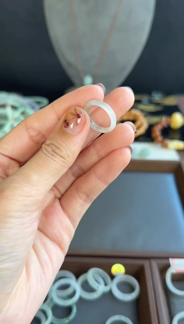 颈饰未镶嵌翡翠405买断9
