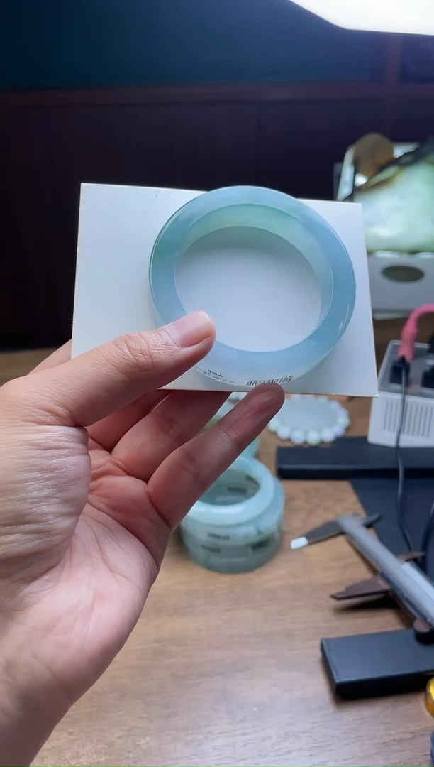 【闪购商品】定制翡翠手镯未镶嵌定制