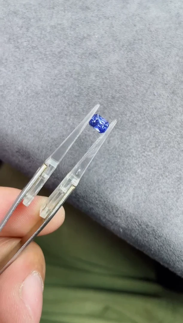 裸石蓝宝石1.03ct