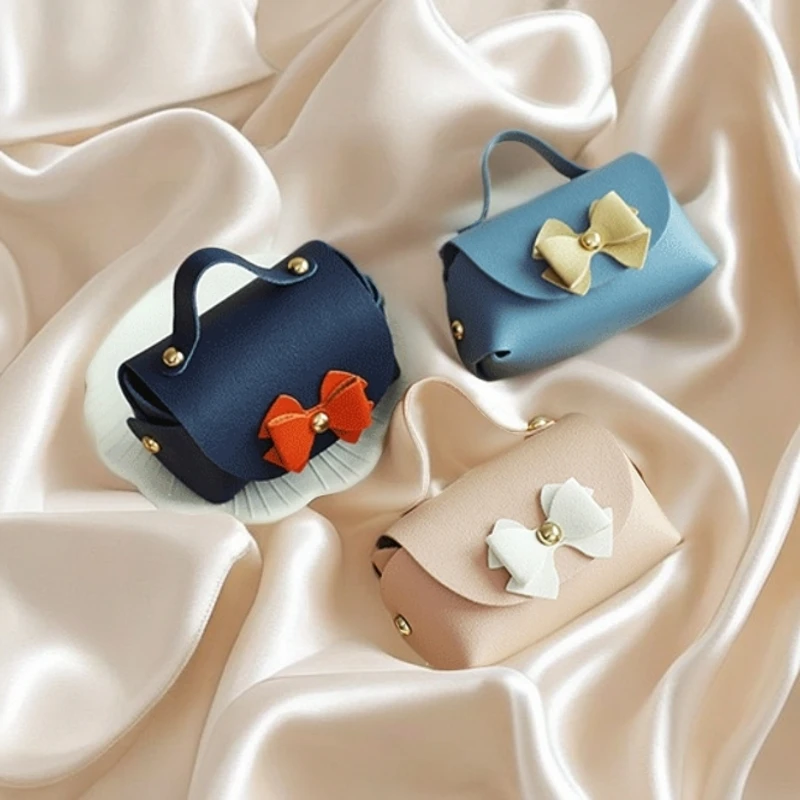 结婚喜糖盒空盒欧式小红书糖果包装盒手提皮质喜糖袋婚礼伴娘回礼