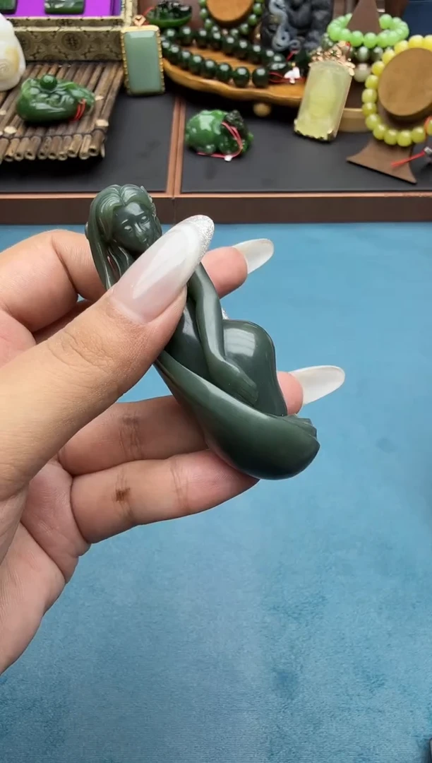 未镶嵌和田玉把件szq