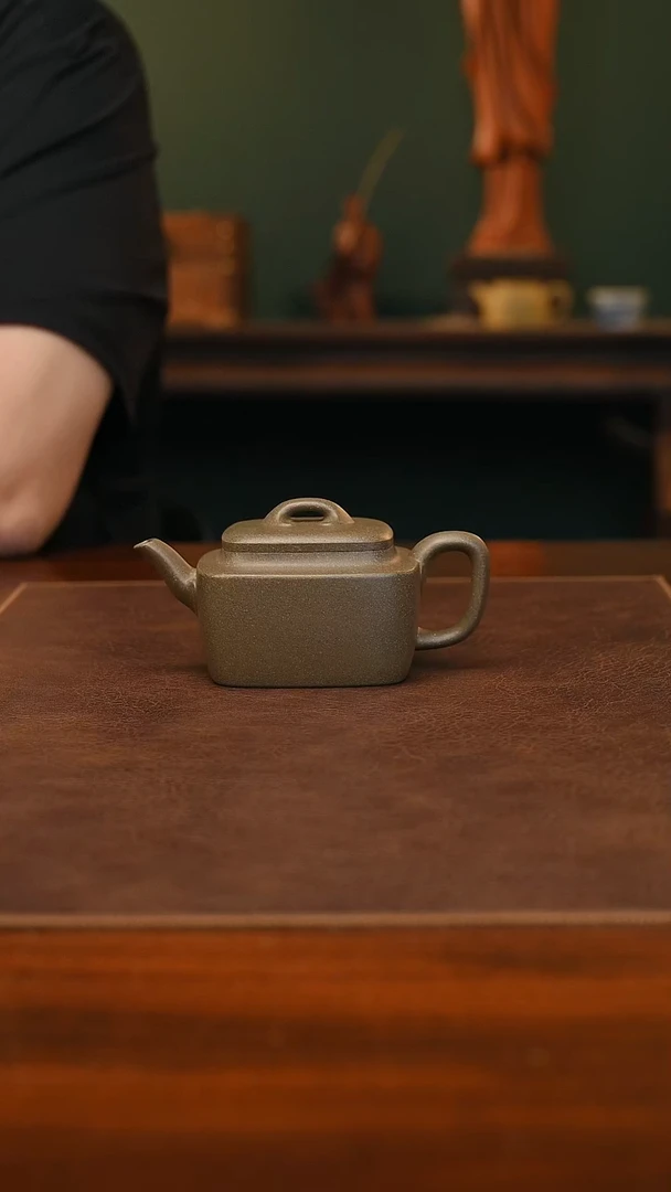 茶壶紫砂瞿秋潮-四方如意