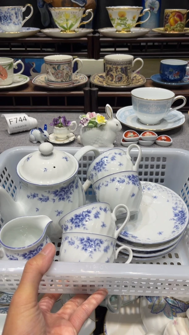 瓷片全新一壶一奶四套杯