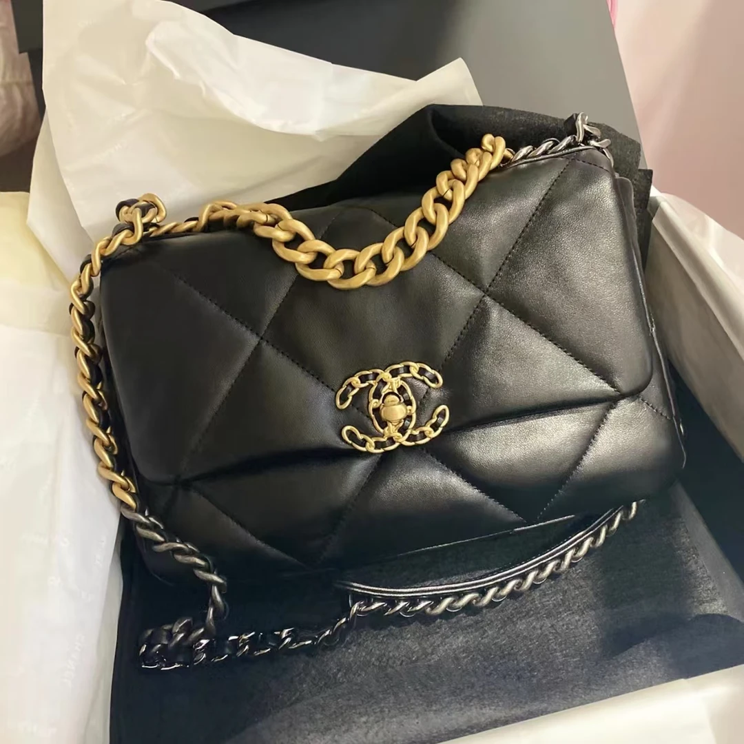 99新 Chanel/香奈儿 19bag中号 CY208