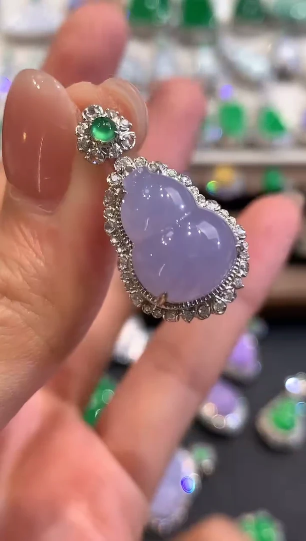 吊坠(不含链)18K金镶嵌翡翠q47紫货有色差