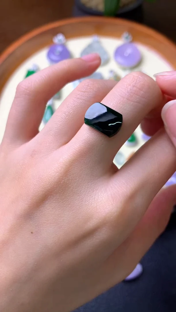 【闪购商品】定制翡翠未镶嵌裸石（镶嵌定制）