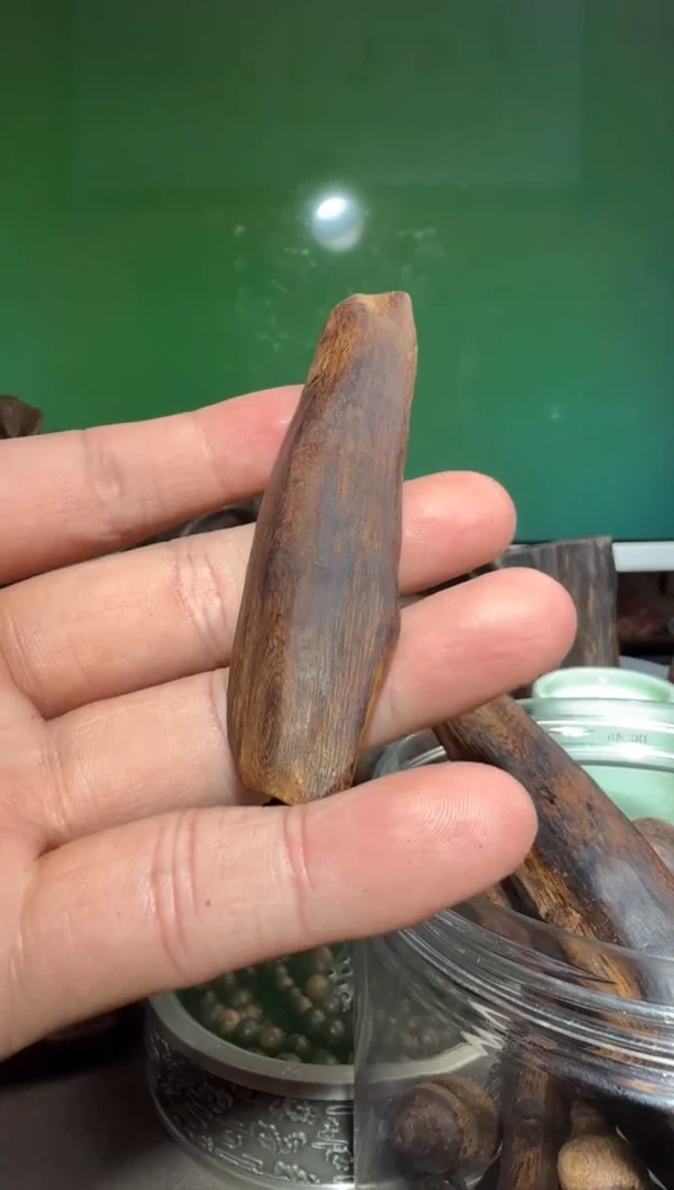 沉香手把件越南芽庄多样性发一